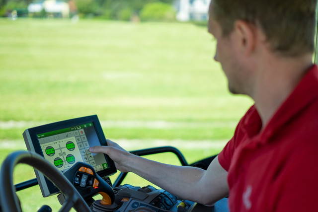 Convenient operation from the tractor seat